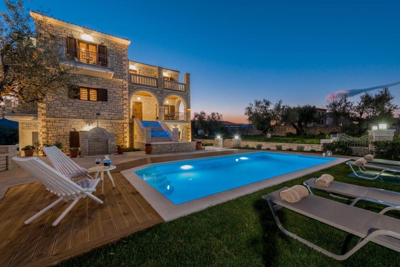 Villa Filoxenia Stone House à Kalpaki  Extérieur photo
